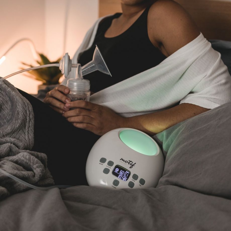 Motif Luna with Battery Breast Pump - Neb Medical